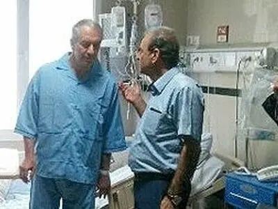 جمعی از مسئولان فدراسیون فوتبال به عیادت کفاشیان رفتند