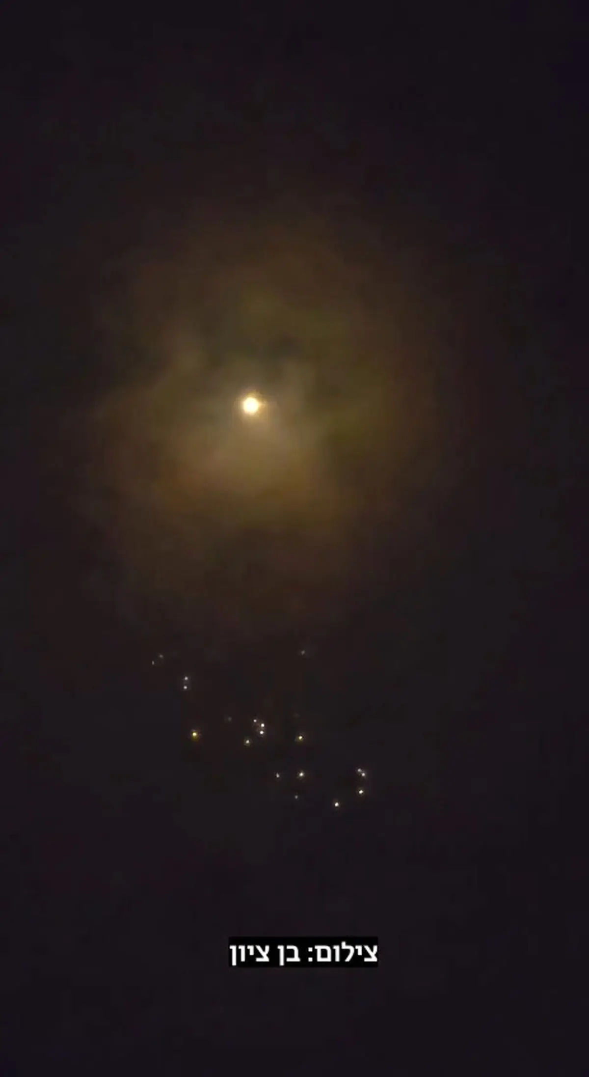 تصاویری از موشک‌های بارشی ایران در آسمان رژیم صهیونیستی + فیلم