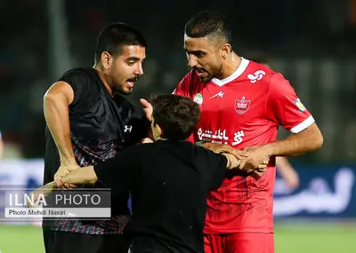 دیدار تیمهای فوتبال پرسپولیس تهران و فولاد خوزستان