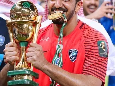 در استانه بازی با الاهلی/ گلر آبی پوش همسایه بیرانوند شد