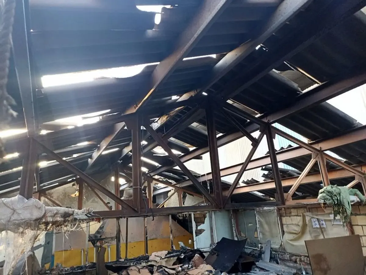 حمله به واحد تولیدی آبگینه در قزوین؛ خسارت گسترده و جراحت ۱۲ کارگر/ اداره کل میراث‌فرهنگی قزوین پیگیر احیا فوری واحد آسیب دیده