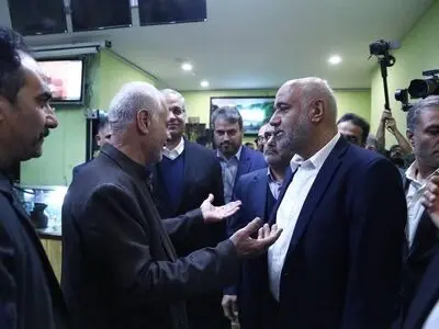 بازدید وزیر کار از درمانگاه شهدای شادگان