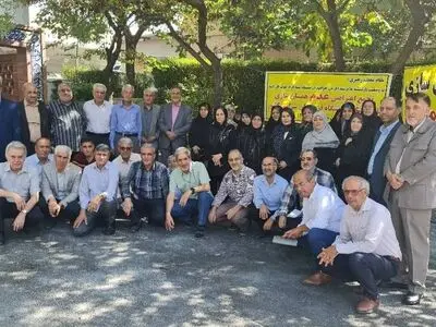 تجمع بازنشستگان دانشگاه فرهنگیان در اعتراض به اجرا نشدن همسان‌سازی
