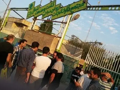 توافق برای بازگشت به‌کار ۲۶ نفر از کارگران تعدیل شده روغن غنچه