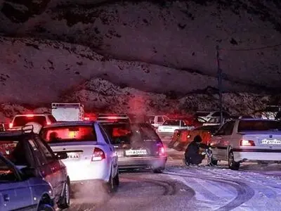فوت کودک سه ساله و دختر جوان به علت ریزش سنگ / ۳۲۵ نفر فوتی در جاده‌های برون و درون شهری از ۲۴ اسفند تا امروز