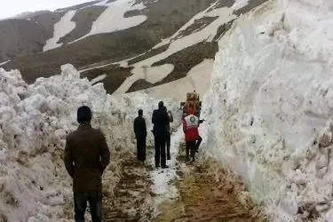 گردنه کلوسه در فریدونشهر مسدود است