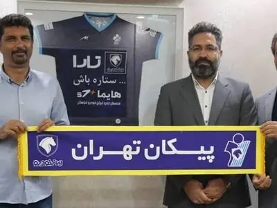 محمدی: می‌خواستیم تیم معقول، استاندارد و کم‌هزینه‌ای ببندیم/حسینی سابقه خوبی در فوتبال دارد