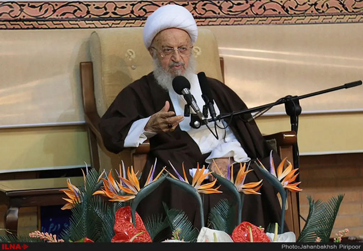 کمک ۵۰۰ میلیون ریالی آیت‌الله مکارم شیرازی به زندانیان 
