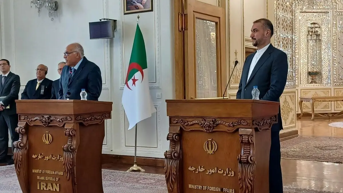 اتفاق ایراني جزائري على إلغاء التأشیرات السیاسیة