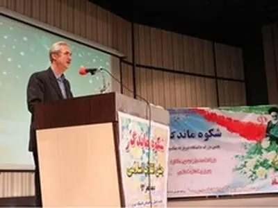 دستاوردهای انقلاب اسلامی برای نسل امروز بازگو شود