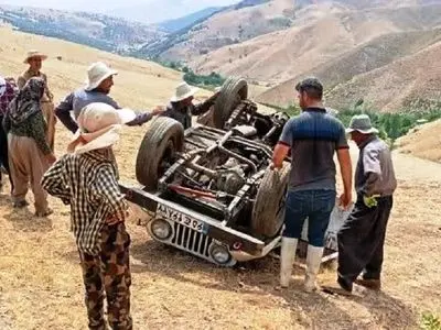 مصدومیت ماموران دامپزشکی مهاباد در مسیر ماموریت