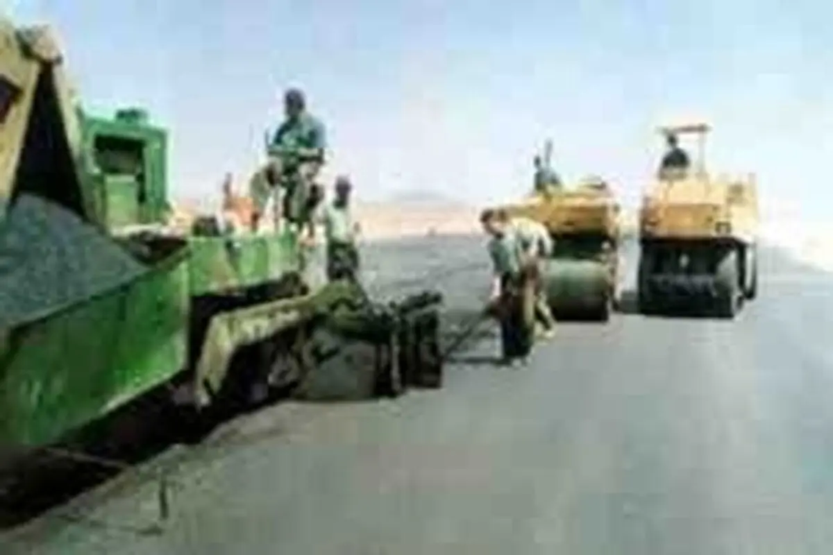 معابر فرعی اصفهان با استفاده از قیر سبز آسفالت می‌شود