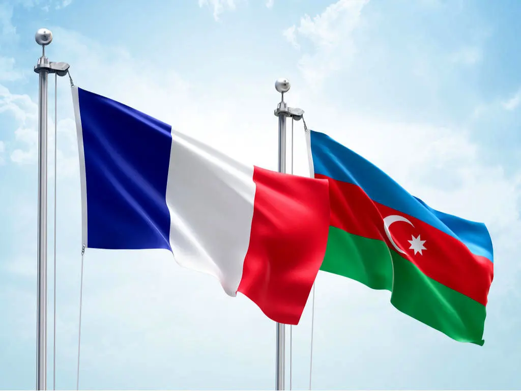 اخراج‌ ۲ دیپلمات فرانسوی از سوی آذربایجان