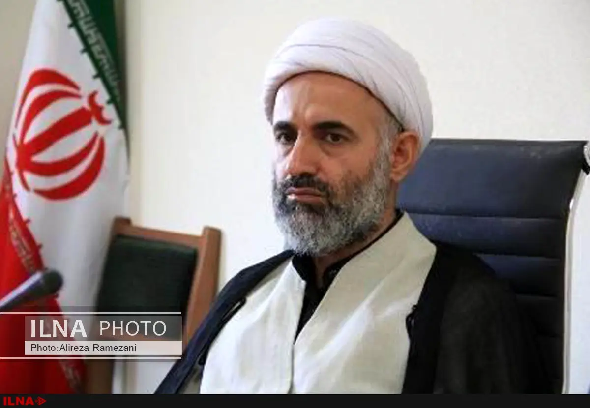انتقاد از عدم اجرای قوانین بانکداری اسلامی از سوی برخی بانکها و مؤسسات مالی