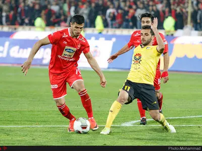 دیدار تیمهای پرسپولیس و پارس جنوبی جم