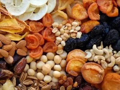 ۵ دلیل مهم برای مصرف منظم آجیل در زندگی روزمره 