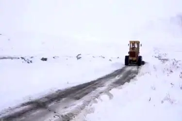 محور یاسوج به اقلید و یاسوج- چرام بر اثر بارش سنگین برف مسدود شد