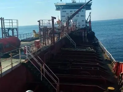 توقیف کشتی نفتکش خارجی به اتهام حمل ۶ میلیون لیتر سوخت قاچاق در دریای عمان