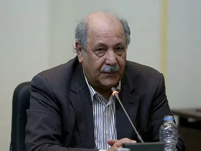 تنها 30 درصد از ناشران زیر چادرها هستند