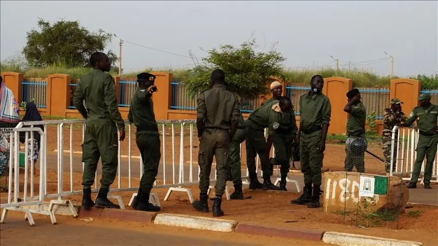 قطع آب و برق سفارت فرانسه در نیجر