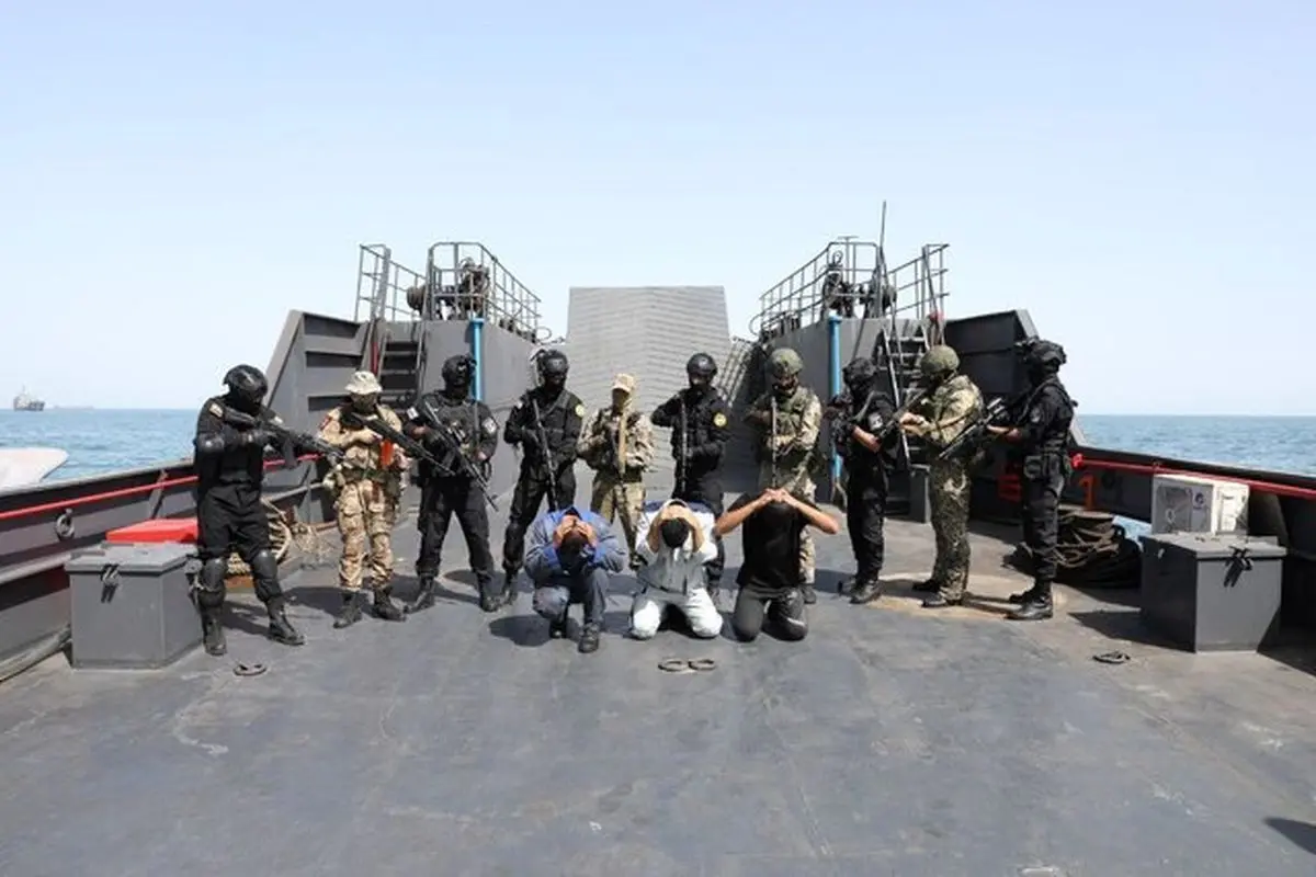 تمرین آزادسازی کشتی ربوده شده در رزمایش مرکب دریایی نیروهای دریایی ایران و روسیه