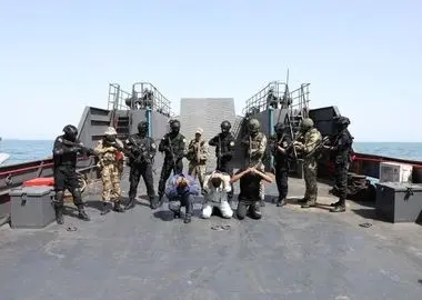 تمرین آزادسازی کشتی ربوده شده در رزمایش مرکب دریایی نیروهای دریایی ایران و روسیه