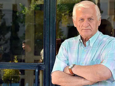 مرور چند واژه در سالگرد درگذشت اکبر عالمی