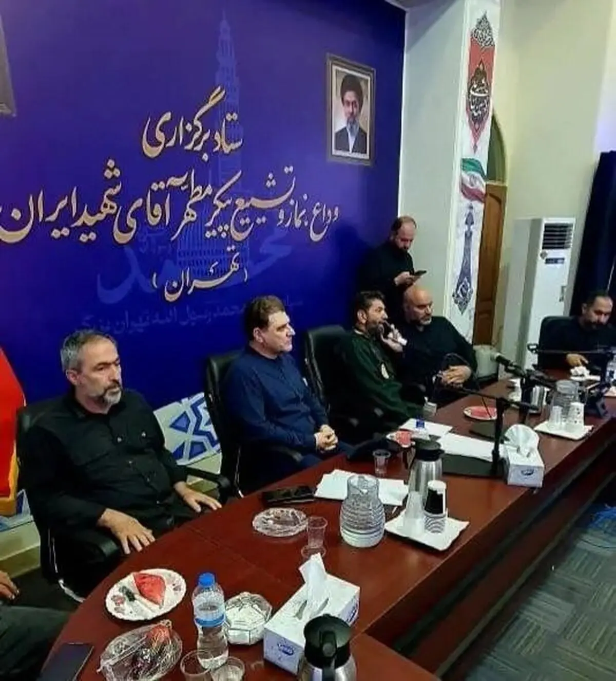 بازدید معاون سیاسی وزیر کشور از ستاد مرکزی مراسم تشییع پیکر رهبر شهید انقلاب در تهران