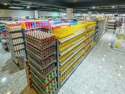 مازاد عرضه روغن در بازار/ فعلا گرانی حبوبات نداریم