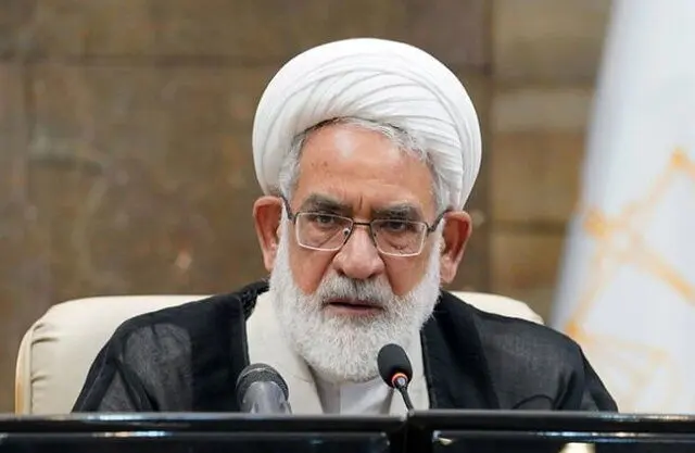 دیوان عالی کشور بدون توجه به جنگ روانی دشمن به خدمت جهادی خود ادامه دهند