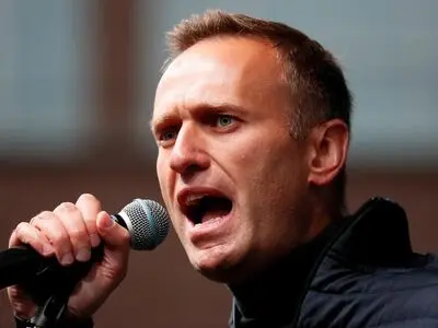 Jailed Kremlin critic Navalny moved to sick ward, tested for coronavirus - Izvestia