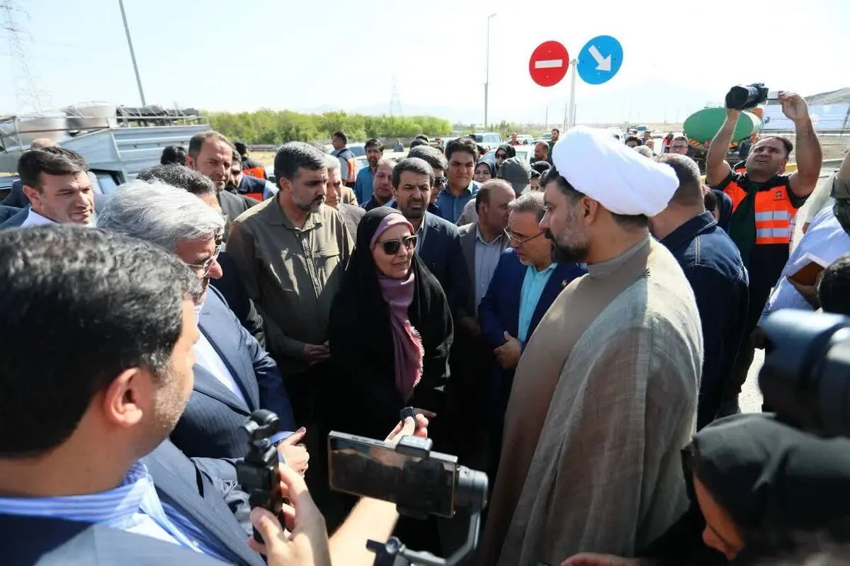 وزیرراه و شهرسازی از پروژه چهارخطه سازی مسیر ملایر-آورزمان-نهاوند بازدید کرد