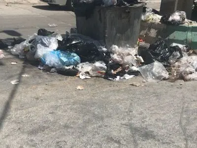 نارضایتی شهروندان بندر امام خمینی از عدم جمع‌آوری زباله‌های شهری
