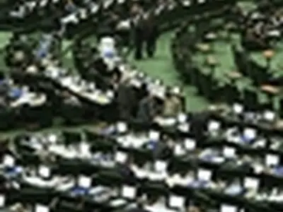 تنش و درگیری لفظی در صحن علنی در پی یک نطق اشتباه