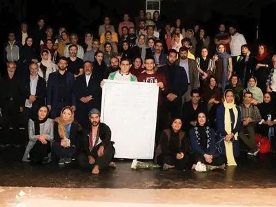 نوید بازگشایى کارخانه قند ورامین در شب پایانى یک نمایش