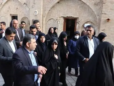 تیم خاصی برای توسعه کسب و کارهای زنان اختصاص یافته است

