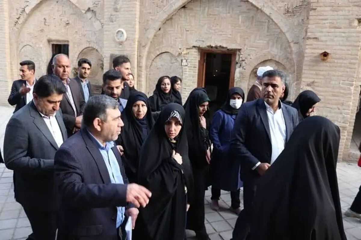 تیم خاصی برای توسعه کسب و کارهای زنان اختصاص یافته است

