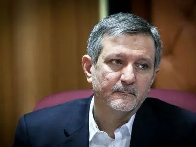 واکنش وزارت علوم به خروج ۹۰۰ استاد از کشور/ اساتید از نظر معیشتی در مضیقه هستند/حقوقشان فقط کفاف اجاره خانه می‌دهد 