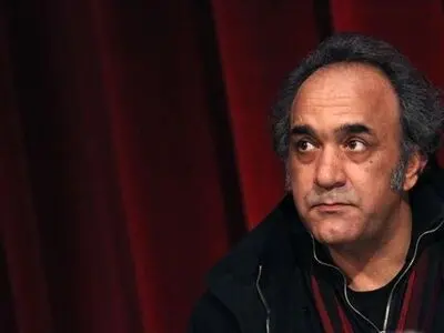 میلیاردها صرف سینما می‌شود اما تئاتر باید خودش را اثبات کند