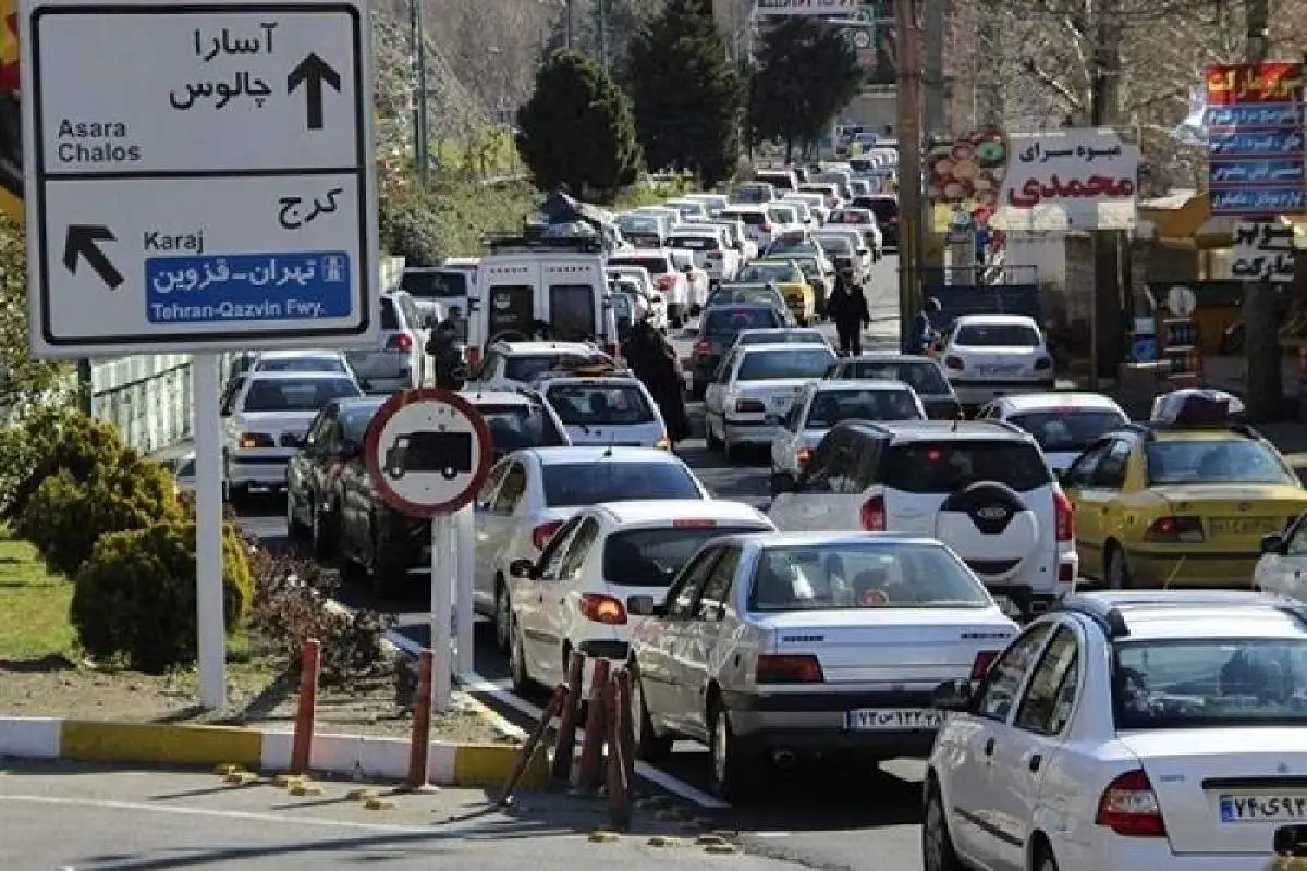 تردد پرحجم در مبادی خروجی تهران/ وضعیت روان ترافیکی در محورهای اصلی

