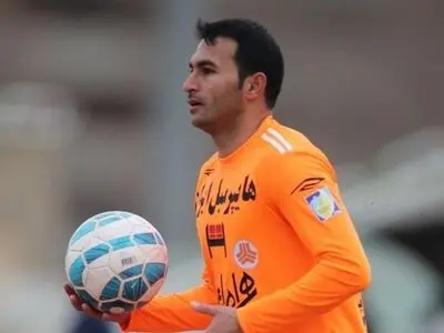 مدافع سپاهان، سایپا را محکوم کرد