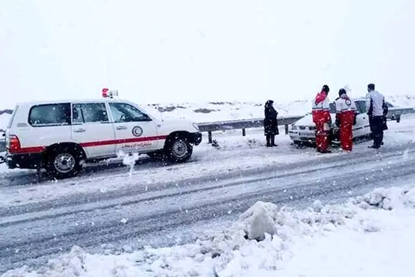 برف و کولاک و آبگرفتگی در ۱۶ استان کشور/ ۲۸۱ نفر امدادرسانی شدند
