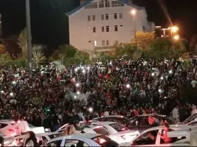 جمعیت باورنکردنی: هیچکس حق خوابیدن در تبریز را ندارد