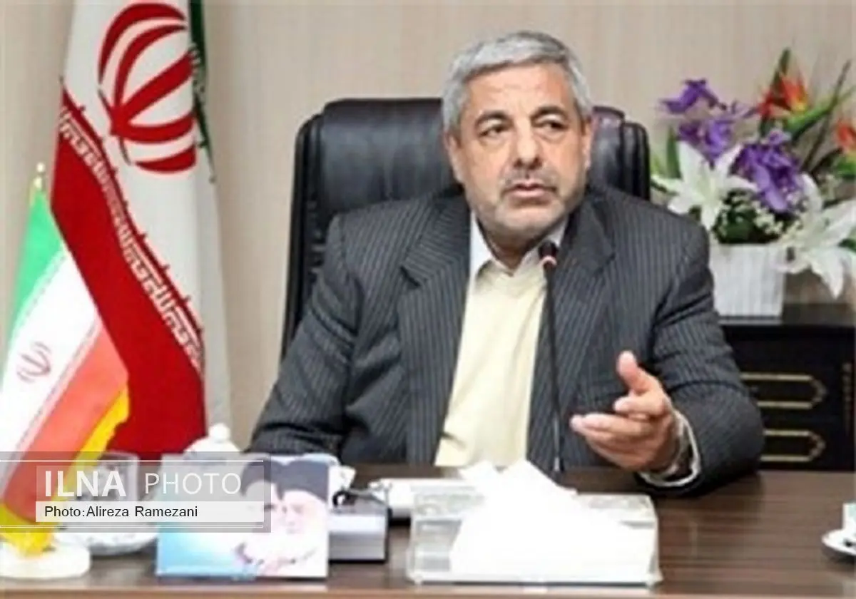 انتقاد استاندار آذربایجان‌غربی از عملکرد دولت احمدی‌نژاد