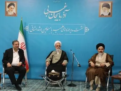 وحدت اقوام و ادیان در آذربایجان‌غربی کم‌نظیر است/شناسایی فرصت های سرمایه گذاری استان