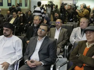 بازدید نمایندگان سازمان‌های بین‌المللی و مدیران ارشد وزارت امور خارجه از نمایشگاه عکس حوادث و سوانح