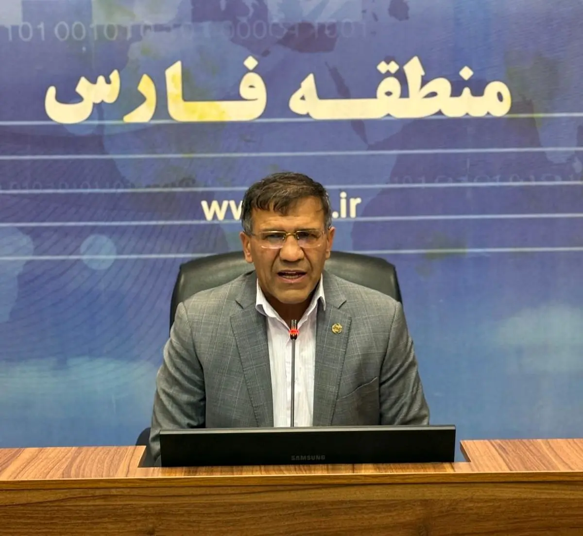 ۲۰۰ کیلومتر فیبر نوری در فارس طی پنج ماه اجرا شد