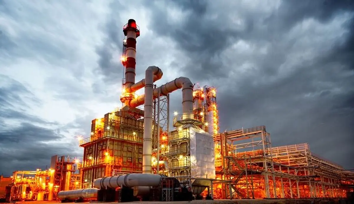 انجمن کارفرمایی پتروشیمی: گاز پتروشیمی‌ها قطع است/ مدیر عامل شرکت ملی گاز: تخصیص داده می‌شود