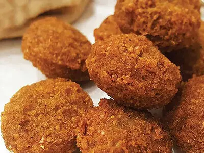 فلافل خانگی؛ خوشمزه و تُرد به سبک ساندویچی‌ها 