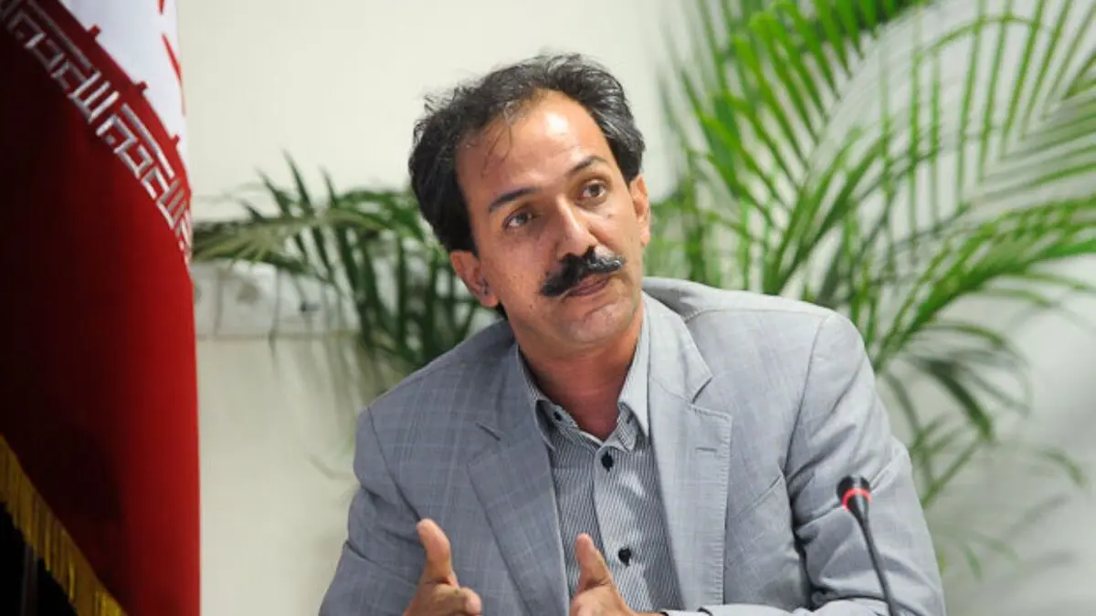 وزارت کشور با صدور مجوز برای تجمعات انتقادی، از دخالت افراد سودجو جلوگیری کند/ دولت و ملت نمی‌توانند به صورت یک طرفه حقوق مندرج در قانون اساسی را نقض کنند